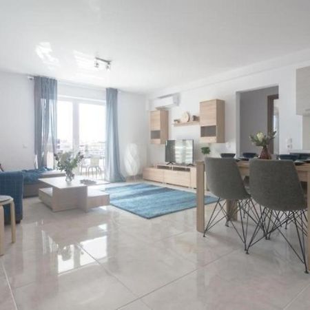 New Spacious Apartment Located In Pire Dış mekan fotoğraf